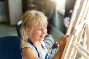 Child painting for art therapy.